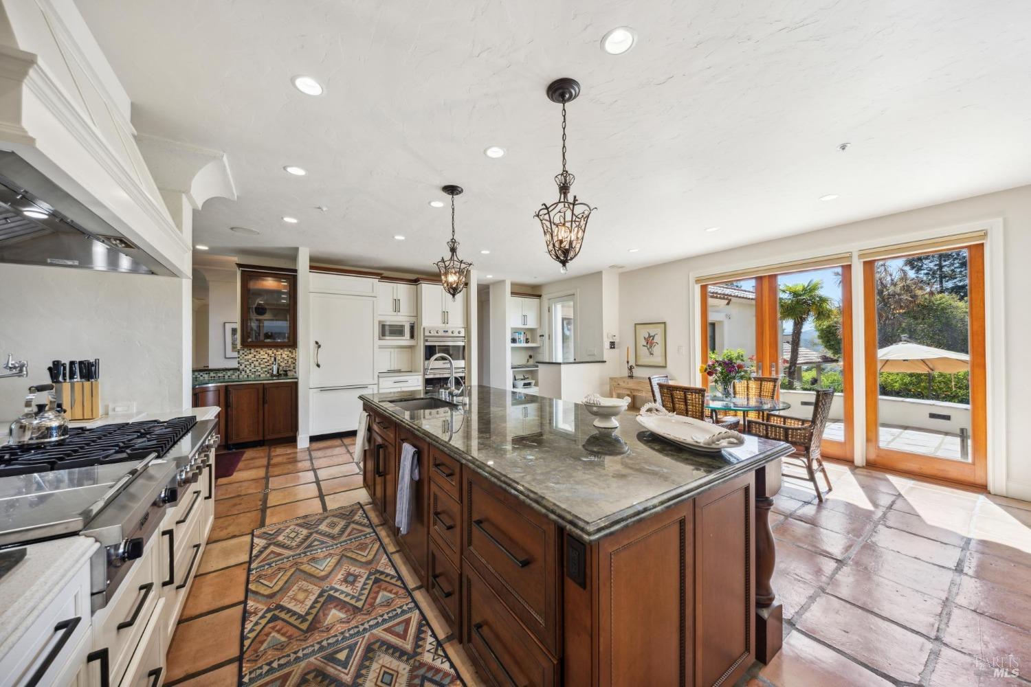 Detail Gallery Image 48 of 71 For 133 Deer Park Ave, San Rafael,  CA 94901 - 6 Beds | 6 Baths