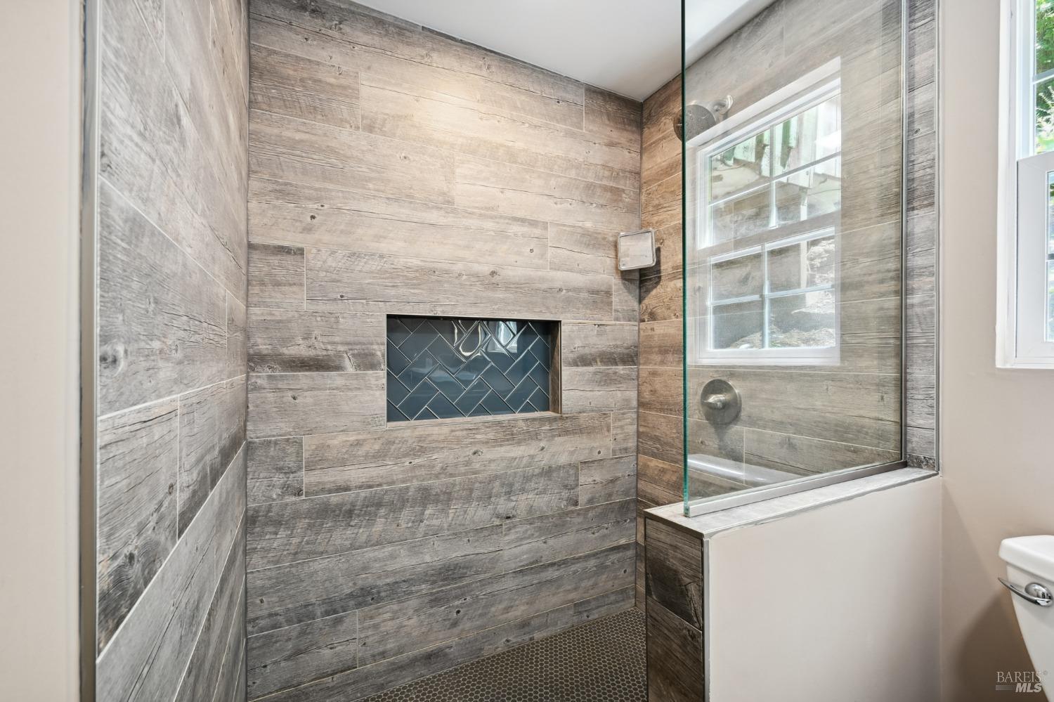 Detail Gallery Image 34 of 51 For 21713 Starrett Hill Dr, Monte Rio,  CA 95462 - 2 Beds | 2 Baths