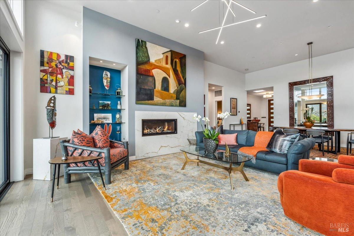 Detail Gallery Image 5 of 72 For 20 Lagoon Rd, Belvedere,  CA 94920 - 4 Beds | 4/1 Baths