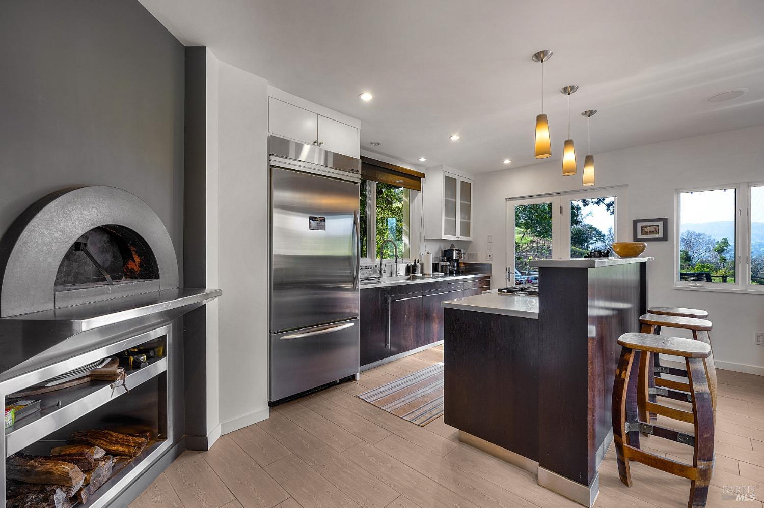 Detail Gallery Image 14 of 69 For 4982 W Soda Rock Ln, Healdsburg,  CA 95448 - 4 Beds | 3/1 Baths