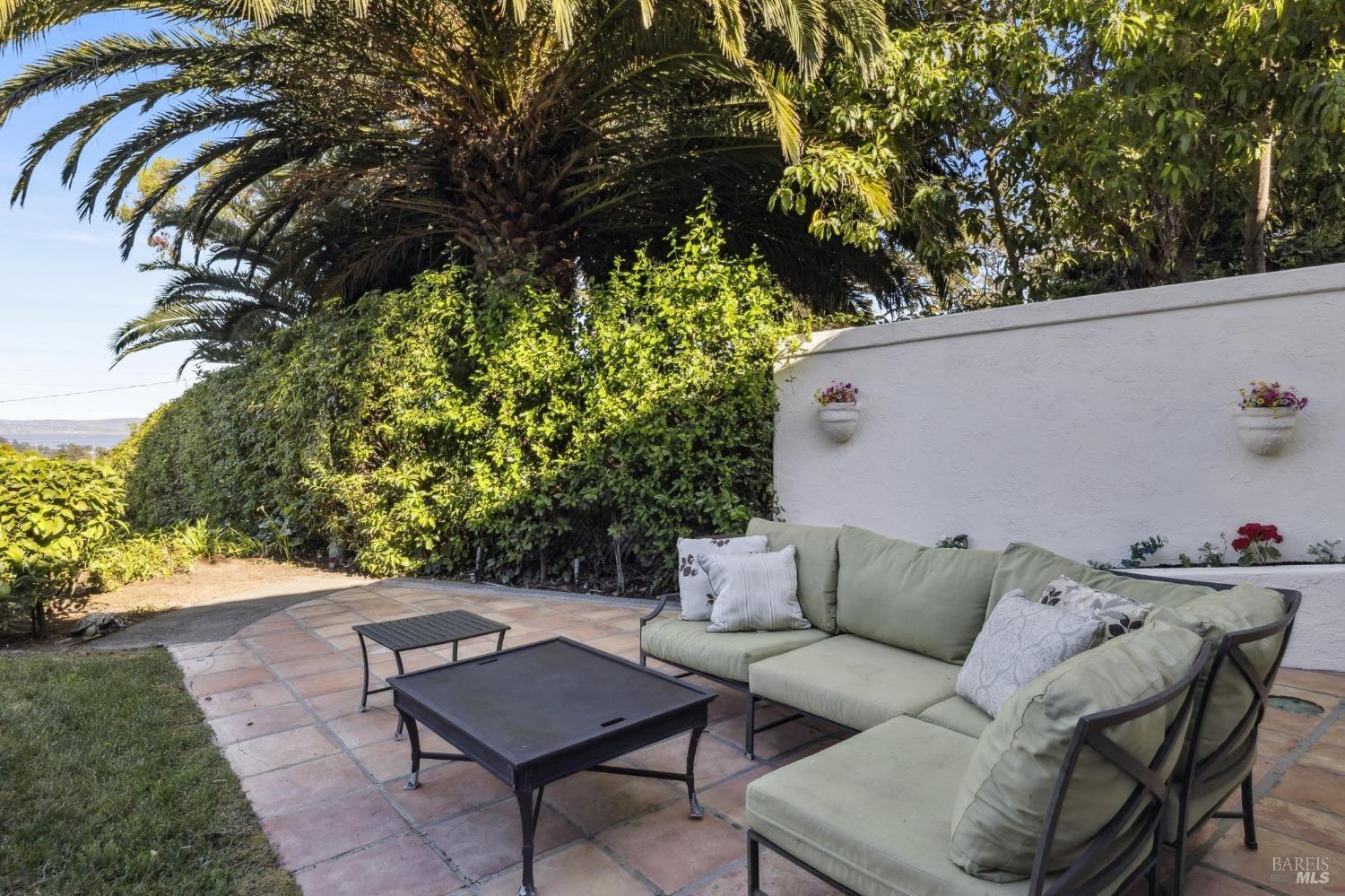 Detail Gallery Image 59 of 71 For 133 Deer Park Ave, San Rafael,  CA 94901 - 6 Beds | 6 Baths