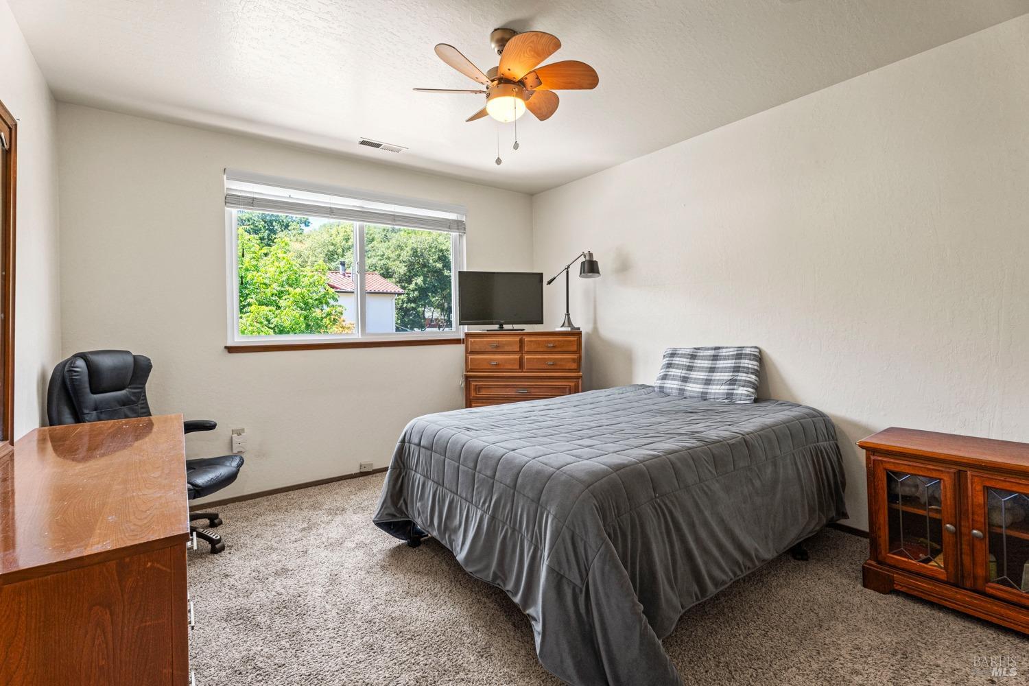 Detail Gallery Image 14 of 27 For 1344 Laurel Ave, Ukiah,  CA 95482 - 3 Beds | 2/1 Baths