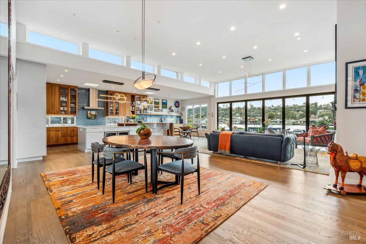 Detail Gallery Image 2 of 72 For 20 Lagoon Rd, Belvedere,  CA 94920 - 4 Beds | 4/1 Baths