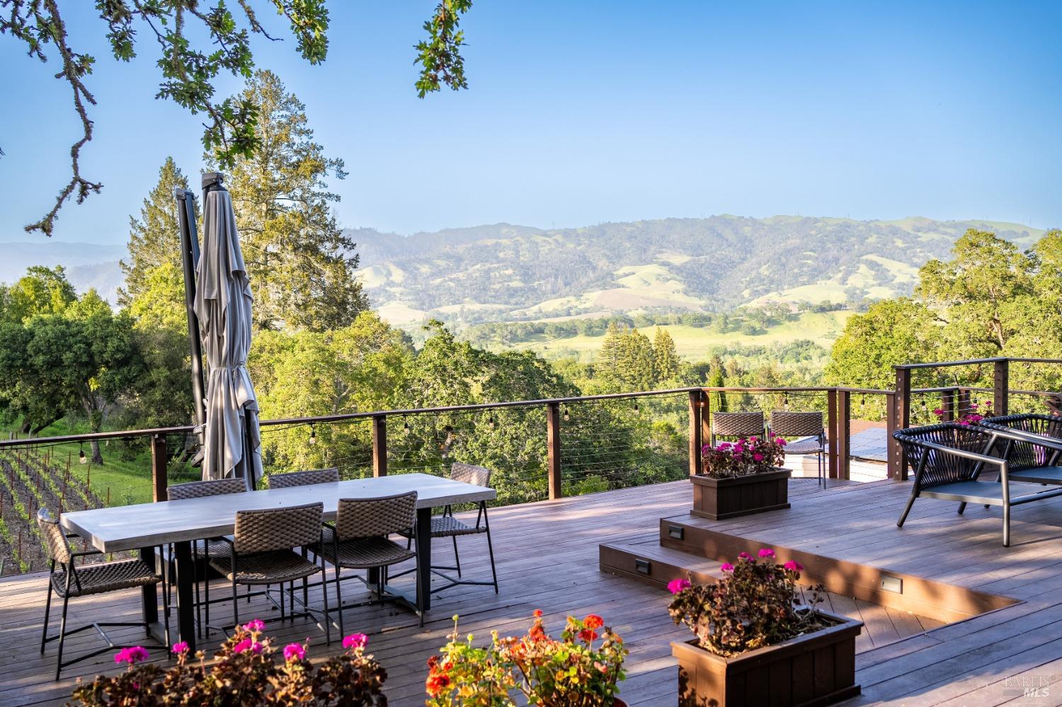 Detail Gallery Image 36 of 69 For 4982 W Soda Rock Ln, Healdsburg,  CA 95448 - 4 Beds | 3/1 Baths