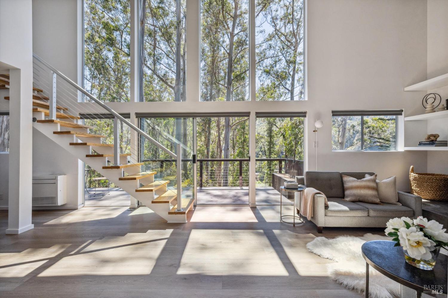 Detail Gallery Image 4 of 47 For 503 Pixie Trl, Mill Valley,  CA 94941 - 4 Beds | 3/2 Baths