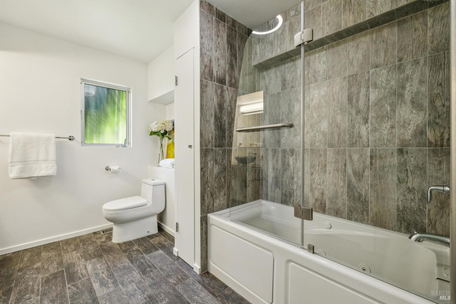 Detail Gallery Image 20 of 47 For 503 Pixie Trl, Mill Valley,  CA 94941 - 4 Beds | 3/2 Baths