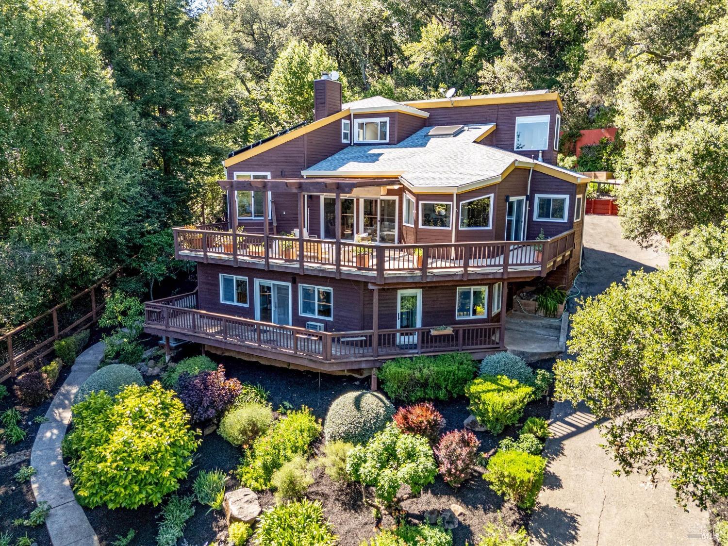 Detail Gallery Image 1 of 46 For 17389 Gehricke Rd, Sonoma,  CA 95476 - 4 Beds | 3/1 Baths
