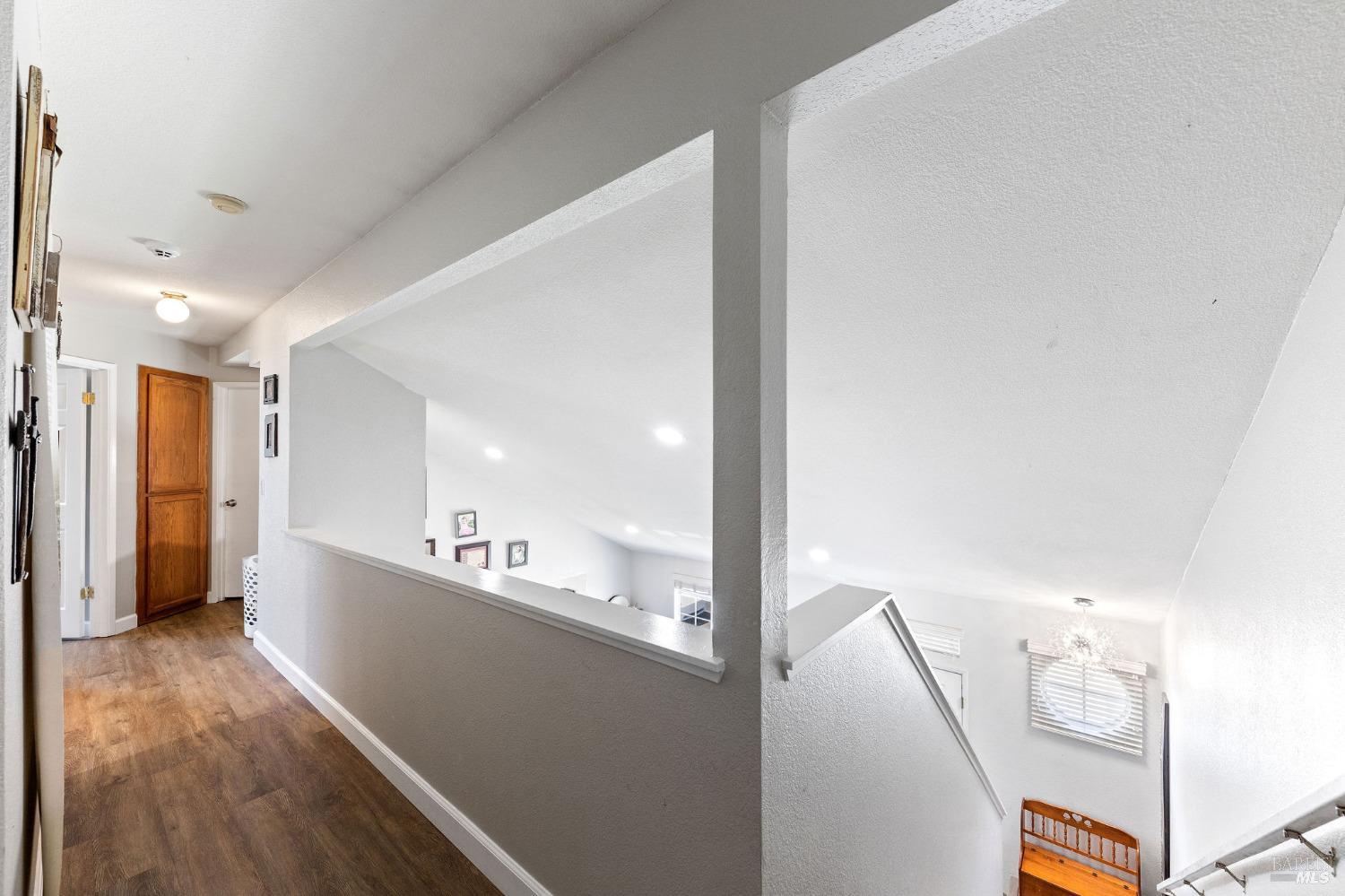 Detail Gallery Image 14 of 31 For 907 Shadywood Cir, Suisun City,  CA 94585 - 4 Beds | 2/1 Baths