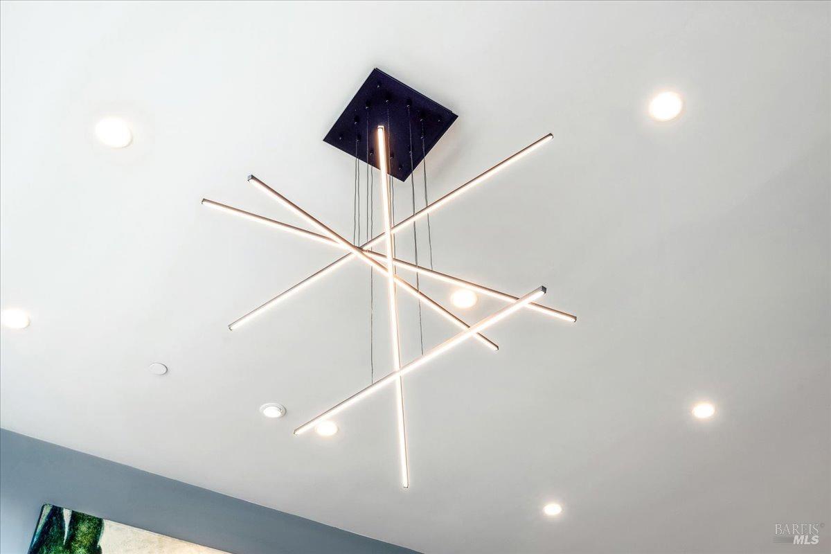 Detail Gallery Image 36 of 72 For 20 Lagoon Rd, Belvedere,  CA 94920 - 4 Beds | 4/1 Baths