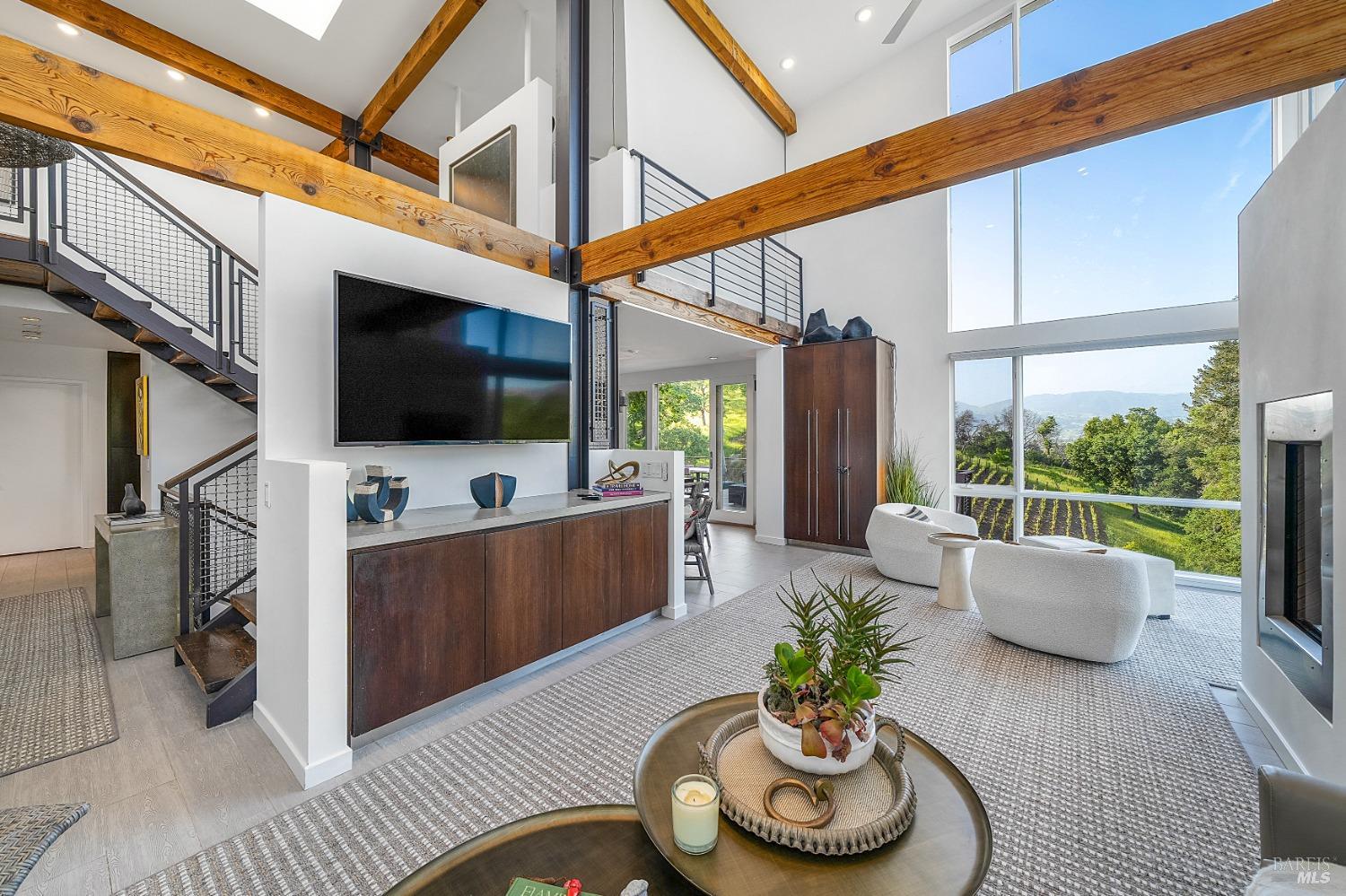 Detail Gallery Image 3 of 69 For 4982 W Soda Rock Ln, Healdsburg,  CA 95448 - 4 Beds | 3/1 Baths