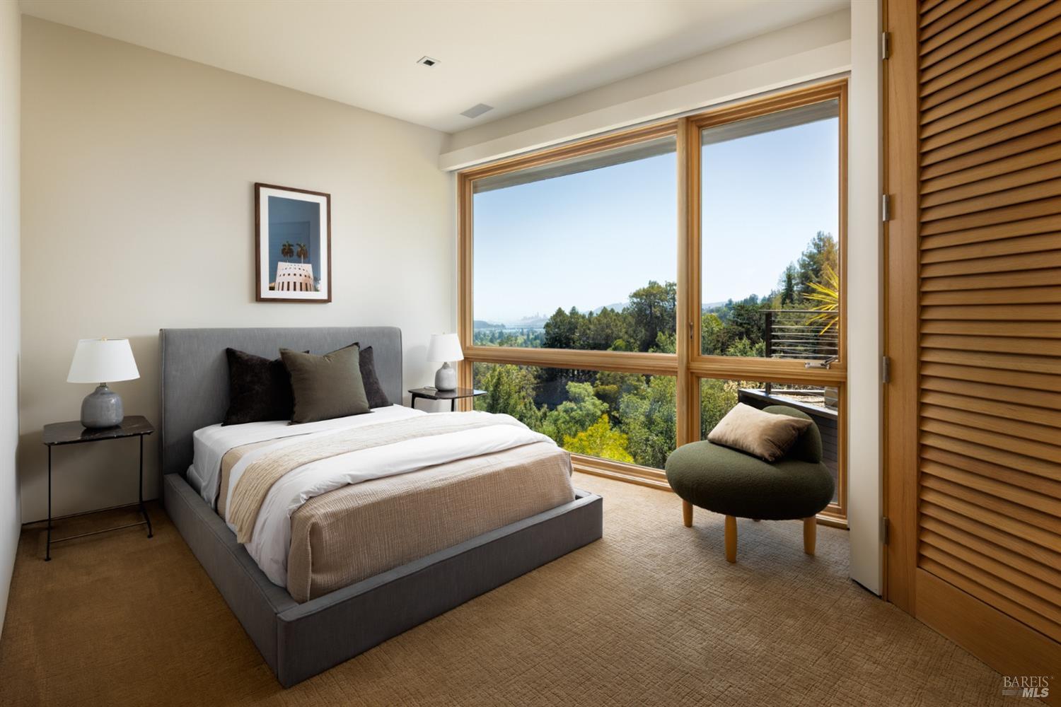 Detail Gallery Image 29 of 49 For 2 Upper Alcatraz Pl, Mill Valley,  CA 94941 - 5 Beds | 5/1 Baths