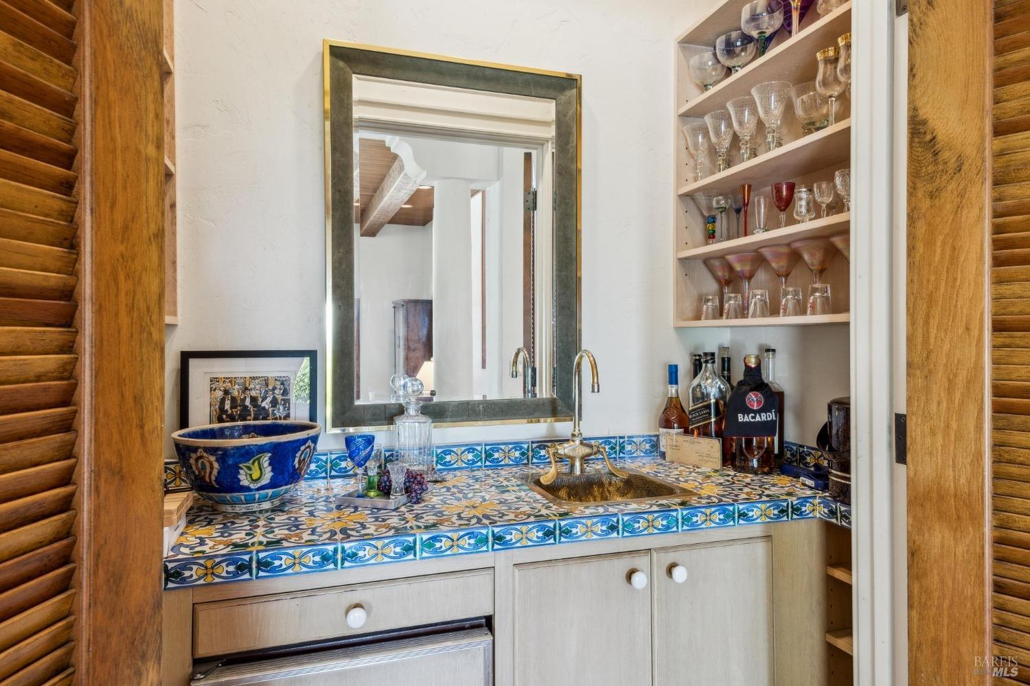 Detail Gallery Image 61 of 71 For 133 Deer Park Ave, San Rafael,  CA 94901 - 6 Beds | 6 Baths