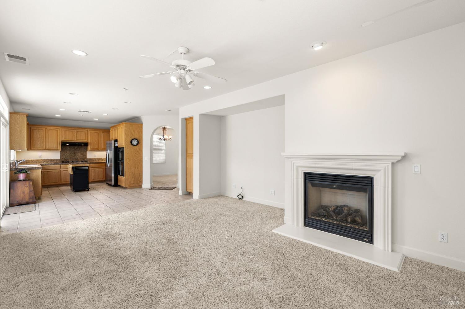 Detail Gallery Image 12 of 35 For 101 Ranch Dr, Novato,  CA 94945 - 3 Beds | 2/1 Baths