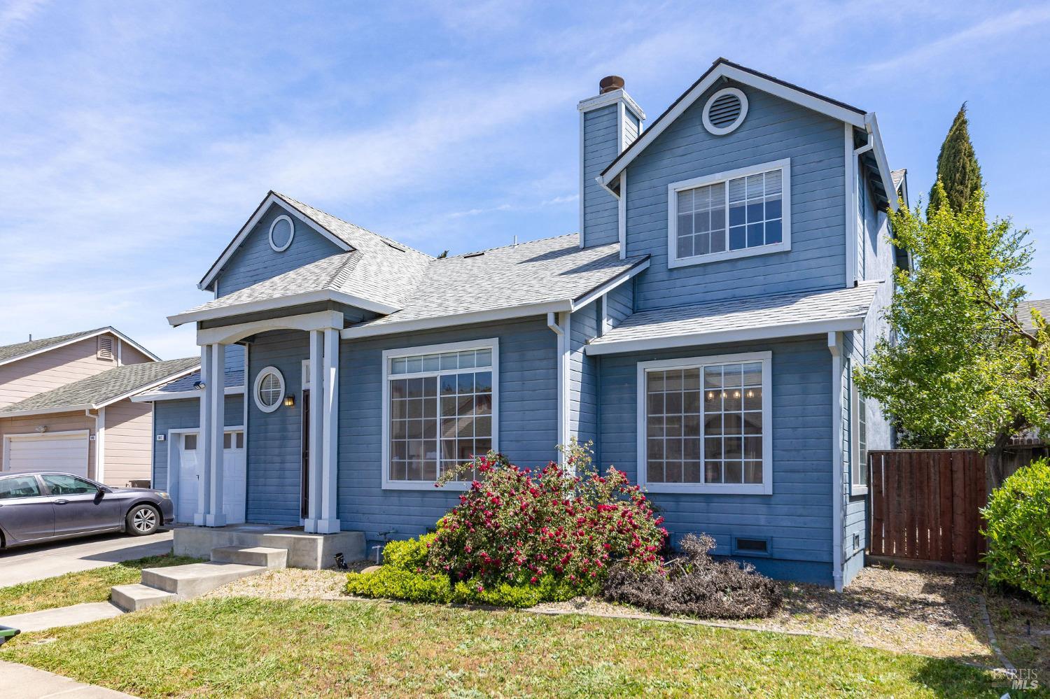 Detail Gallery Image 1 of 31 For 907 Shadywood Cir, Suisun City,  CA 94585 - 4 Beds | 2/1 Baths