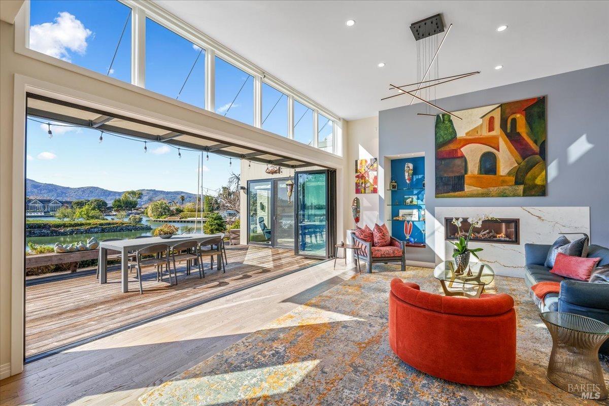Detail Gallery Image 1 of 72 For 20 Lagoon Rd, Belvedere,  CA 94920 - 4 Beds | 4/1 Baths