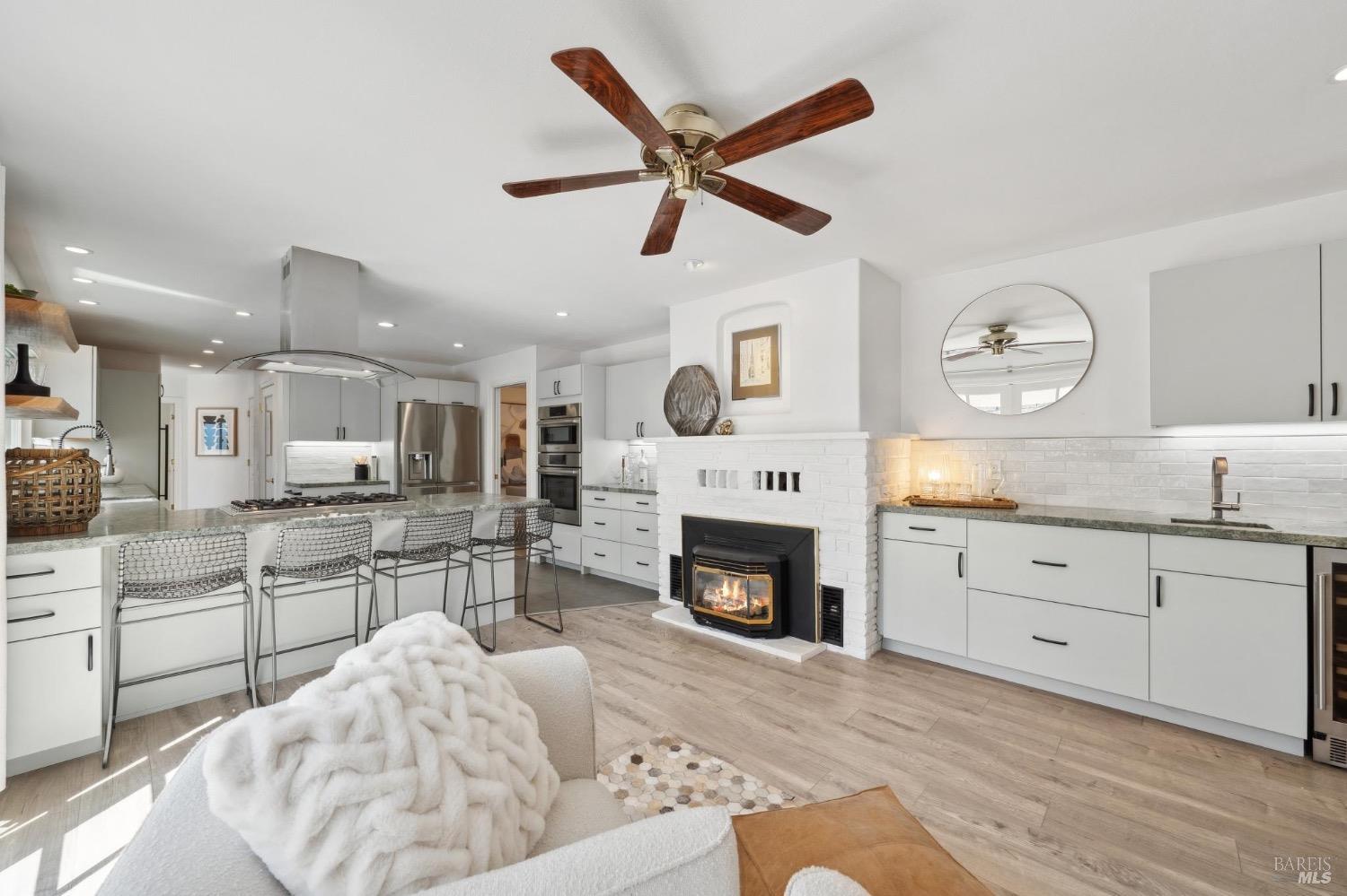 Detail Gallery Image 25 of 61 For 249 Los Palos St, Sonoma,  CA 95476 - 3 Beds | 3 Baths