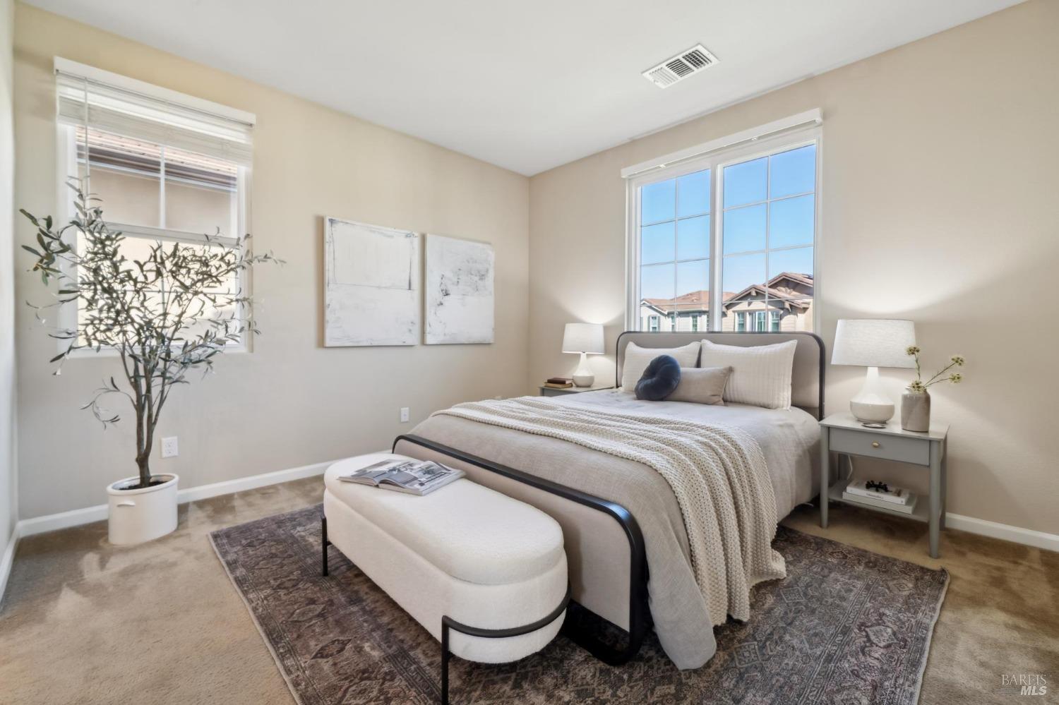 Detail Gallery Image 16 of 35 For 96 Orchard Cir, Hayward,  CA 94544 - 3 Beds | 2/1 Baths