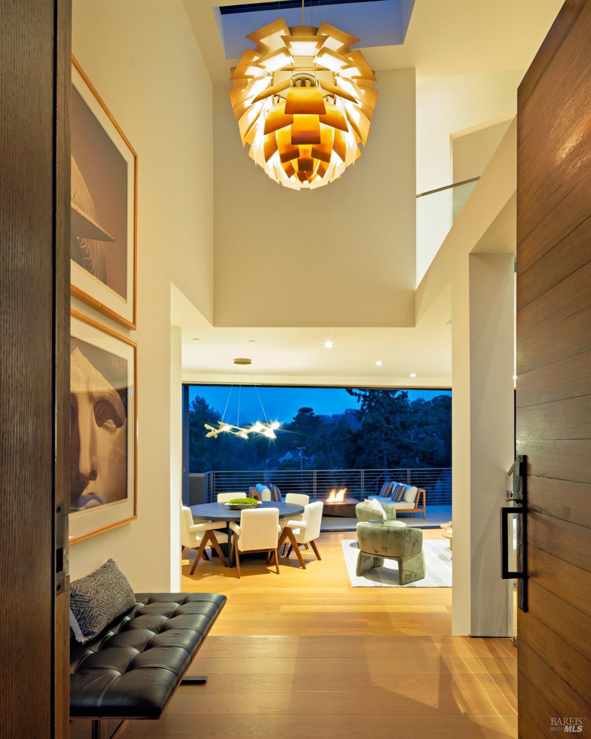 Detail Gallery Image 7 of 49 For 2 Upper Alcatraz Pl, Mill Valley,  CA 94941 - 5 Beds | 5/1 Baths