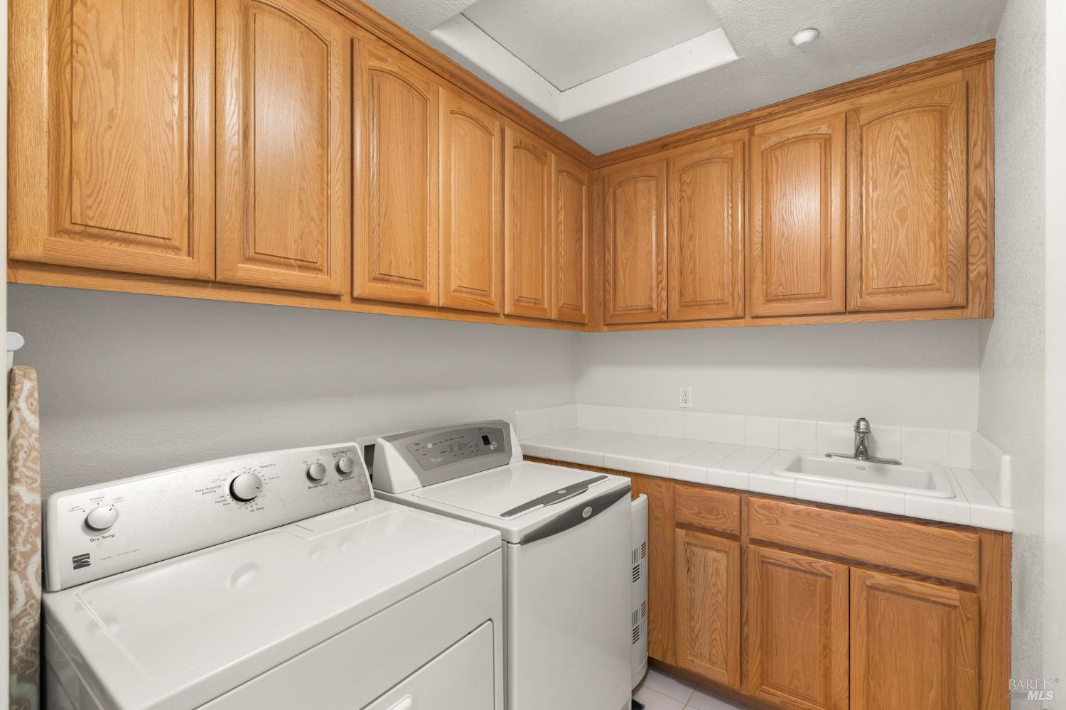 Detail Gallery Image 28 of 35 For 101 Ranch Dr, Novato,  CA 94945 - 3 Beds | 2/1 Baths
