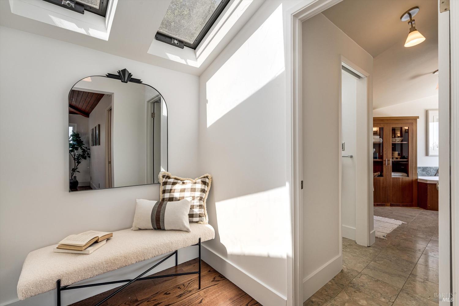 Detail Gallery Image 20 of 46 For 17389 Gehricke Rd, Sonoma,  CA 95476 - 4 Beds | 3/1 Baths