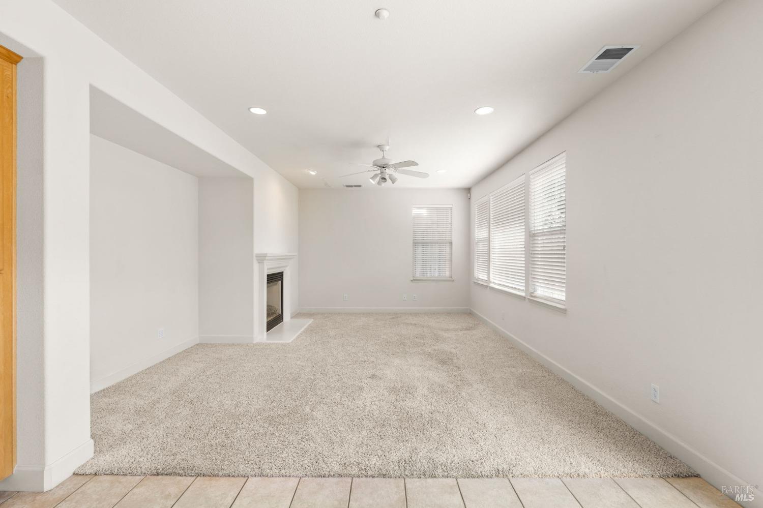 Detail Gallery Image 9 of 35 For 101 Ranch Dr, Novato,  CA 94945 - 3 Beds | 2/1 Baths