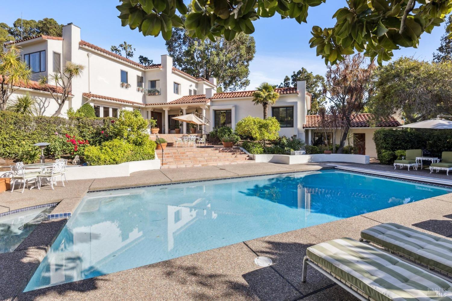 Detail Gallery Image 69 of 71 For 133 Deer Park Ave, San Rafael,  CA 94901 - 6 Beds | 6 Baths