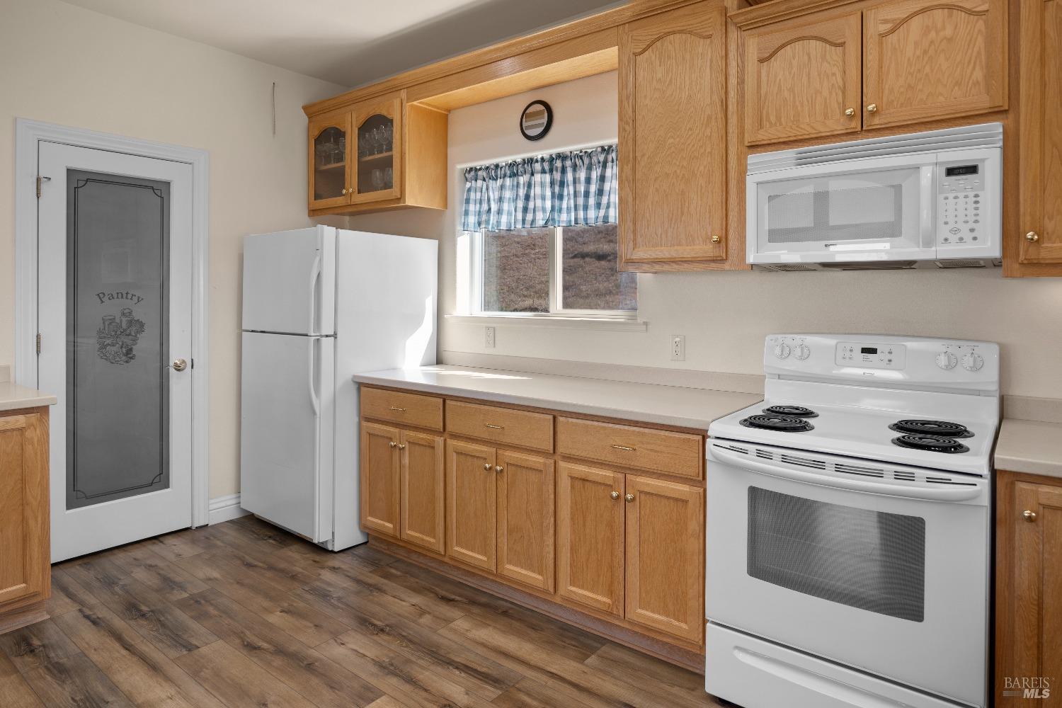 Detail Gallery Image 15 of 42 For 9260 Leila Dr, Glenhaven,  CA 95443 - 3 Beds | 2 Baths
