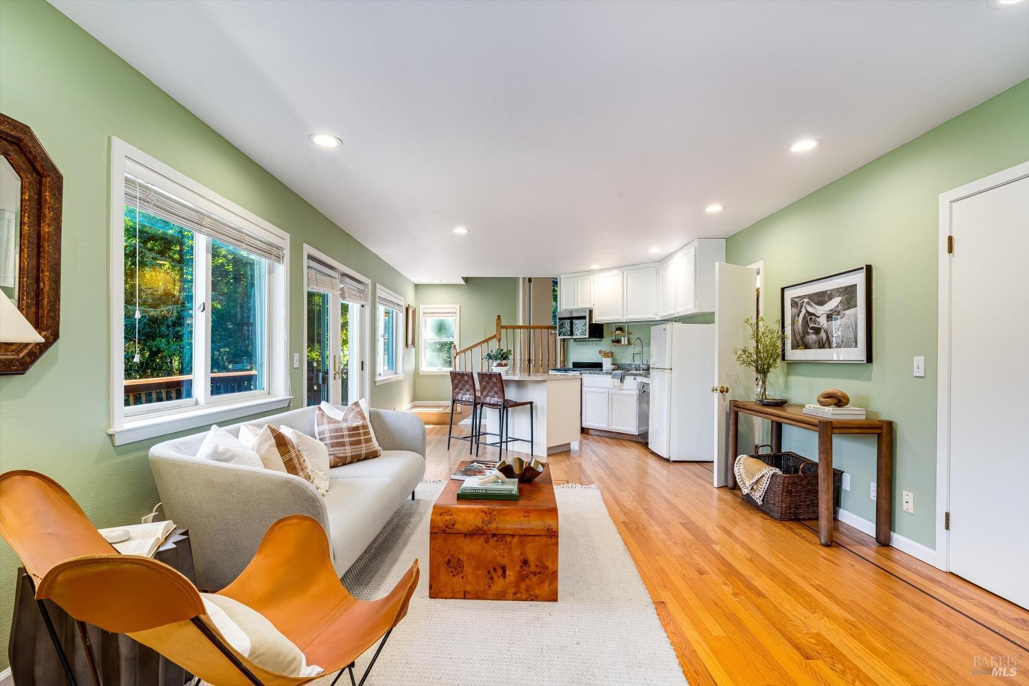 Detail Gallery Image 25 of 46 For 17389 Gehricke Rd, Sonoma,  CA 95476 - 4 Beds | 3/1 Baths