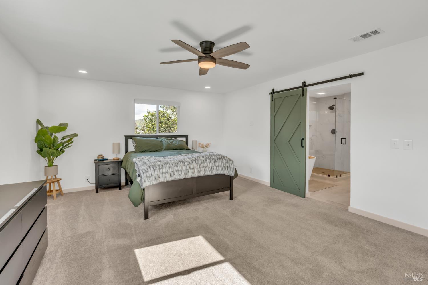 Hyannis Court, Vacaville, California image 34