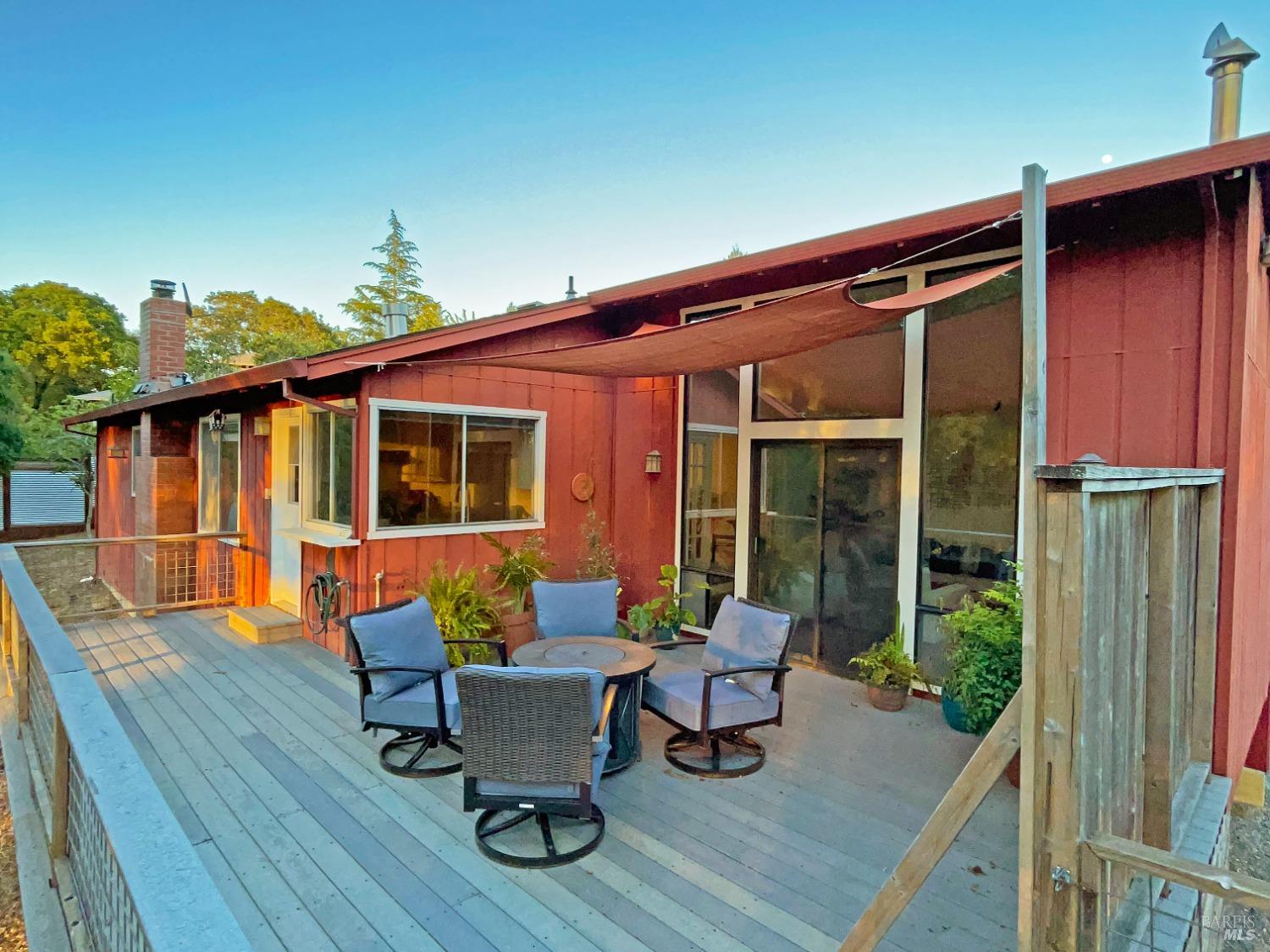 Detail Gallery Image 49 of 51 For 1009 Tilton Rd, Sebastopol,  CA 95472 - 3 Beds | 2 Baths