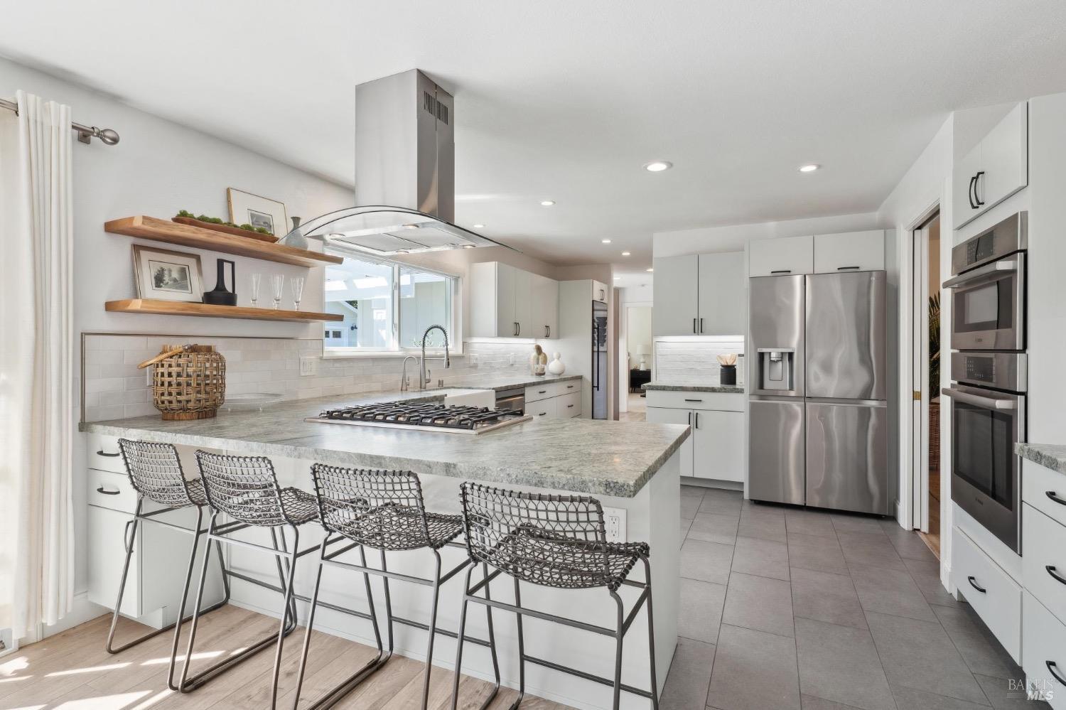 Detail Gallery Image 21 of 61 For 249 Los Palos St, Sonoma,  CA 95476 - 3 Beds | 3 Baths