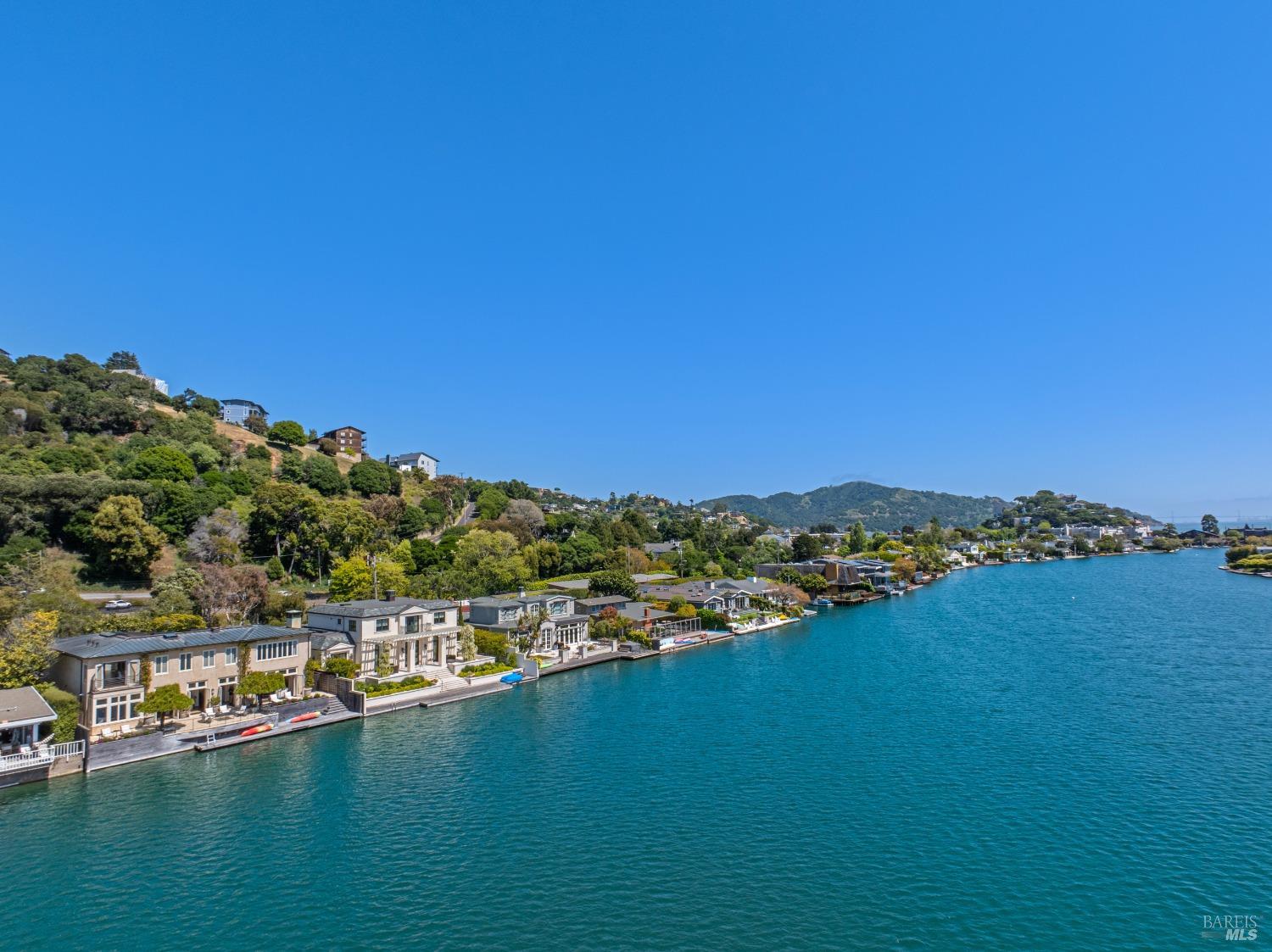Detail Gallery Image 59 of 73 For 72 Lagoon Rd, Belvedere,  CA 94920 - 4 Beds | 2/1 Baths