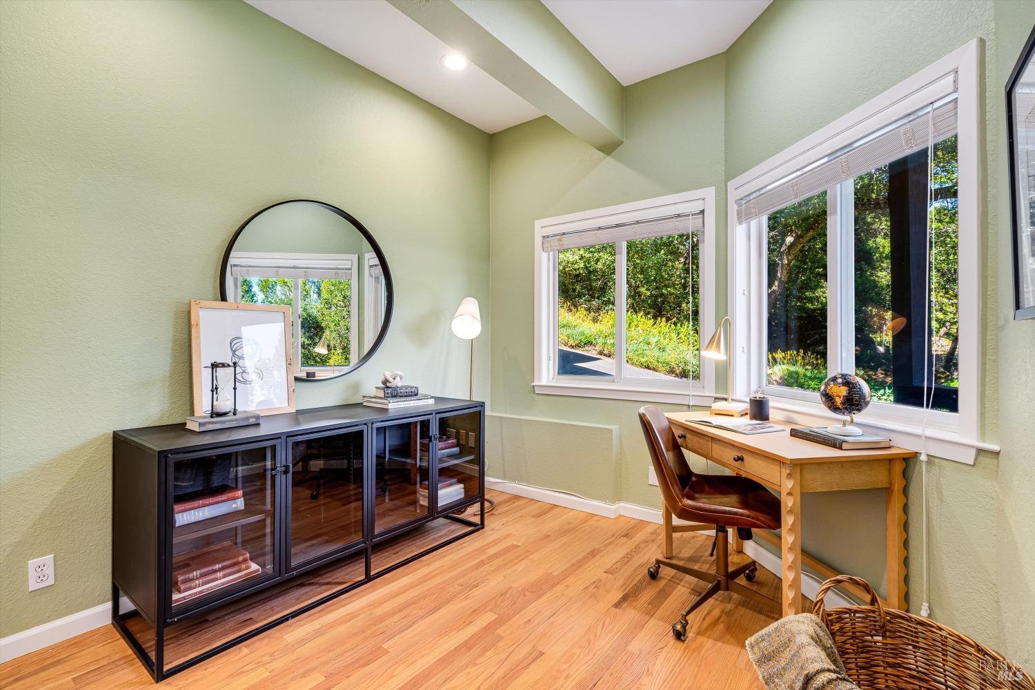 Detail Gallery Image 27 of 46 For 17389 Gehricke Rd, Sonoma,  CA 95476 - 4 Beds | 3/1 Baths