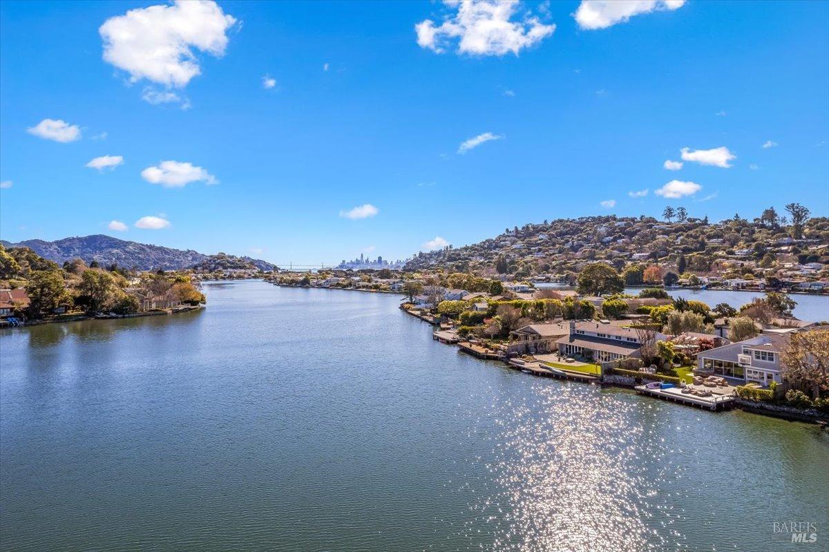 Detail Gallery Image 63 of 72 For 20 Lagoon Rd, Belvedere,  CA 94920 - 4 Beds | 4/1 Baths