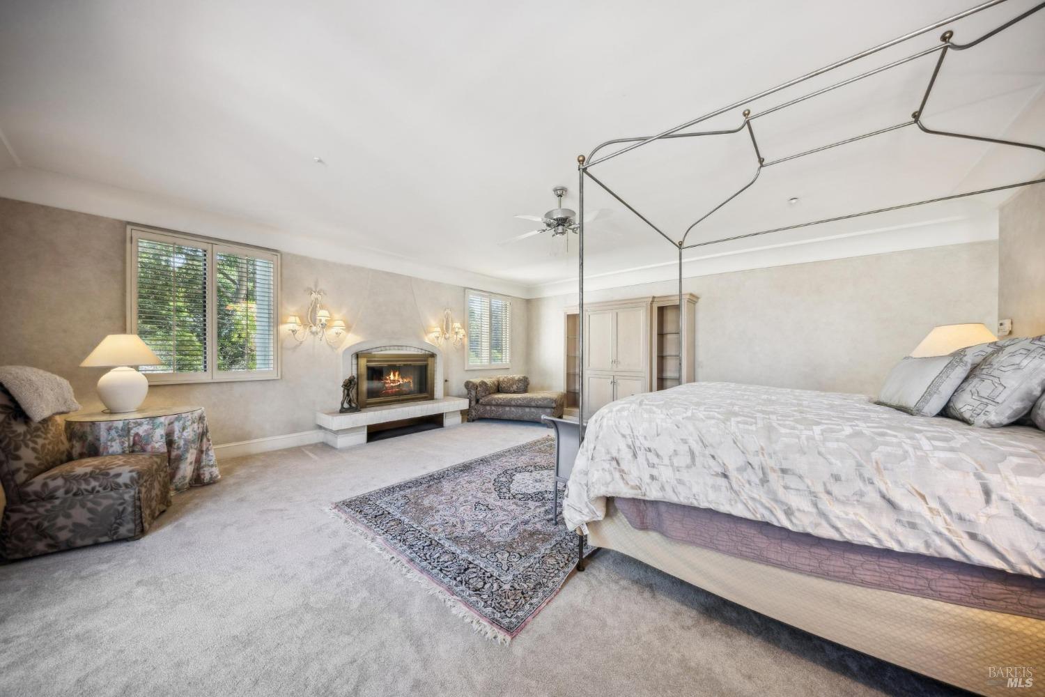 Detail Gallery Image 18 of 71 For 133 Deer Park Ave, San Rafael,  CA 94901 - 6 Beds | 6 Baths