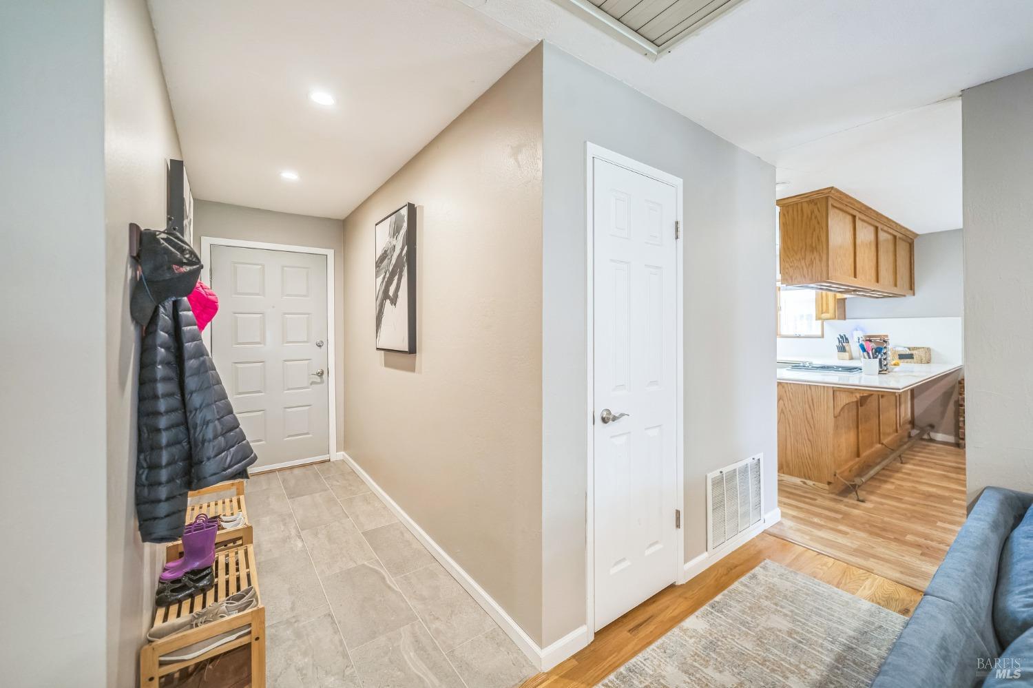 Detail Gallery Image 8 of 34 For 2908 Orchid St, Fairfield,  CA 94533 - 3 Beds | 2 Baths