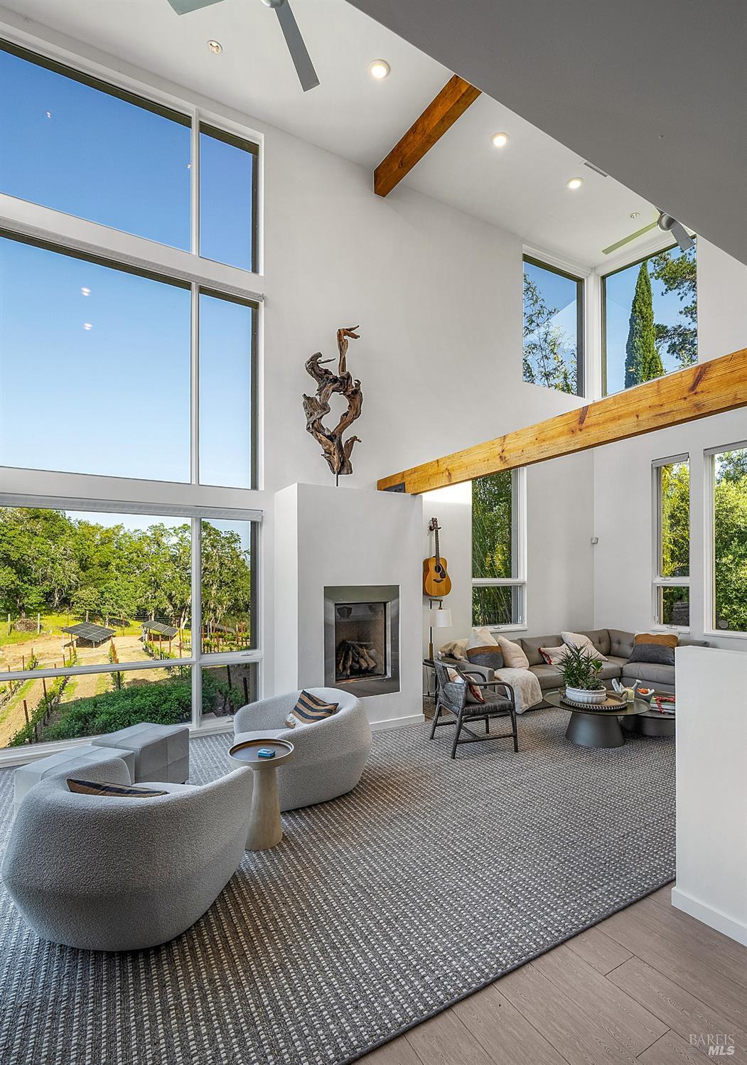 Detail Gallery Image 6 of 69 For 4982 W Soda Rock Ln, Healdsburg,  CA 95448 - 4 Beds | 3/1 Baths