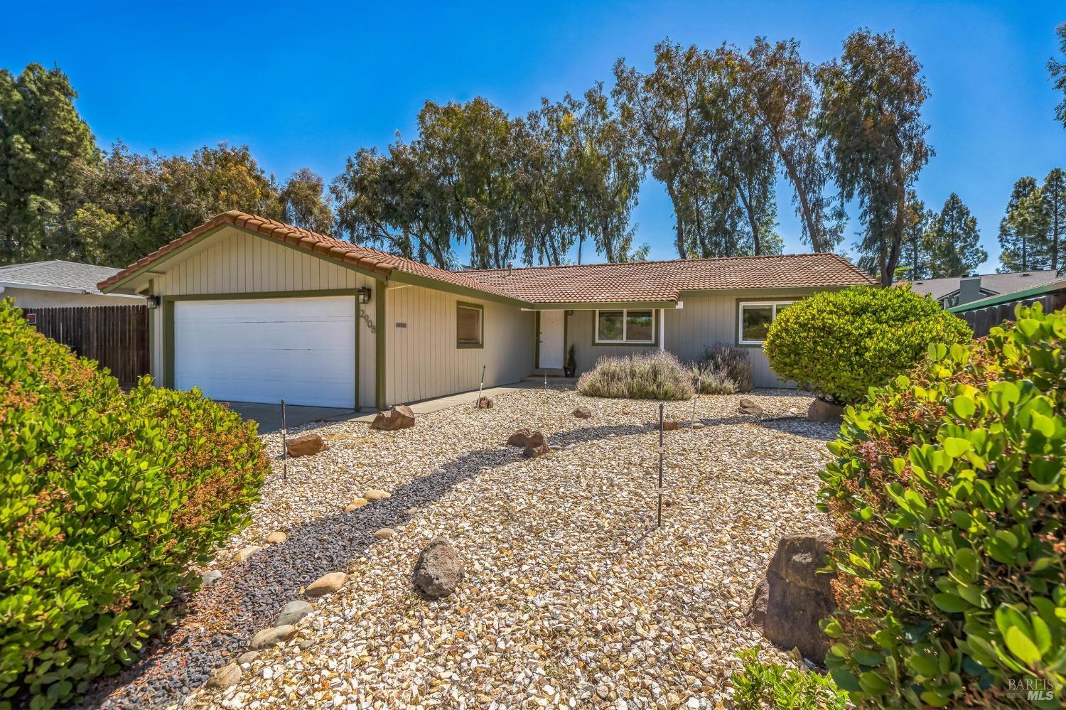 Detail Gallery Image 4 of 34 For 2908 Orchid St, Fairfield,  CA 94533 - 3 Beds | 2 Baths
