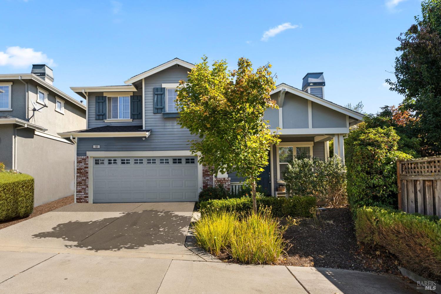 Detail Gallery Image 3 of 35 For 101 Ranch Dr, Novato,  CA 94945 - 3 Beds | 2/1 Baths