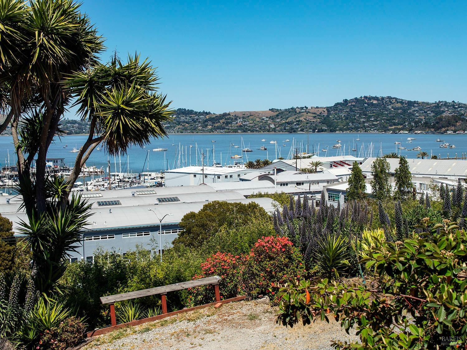 Detail Gallery Image 4 of 35 For 503 Easterby St, Sausalito,  CA 94965 - – Beds | – Baths