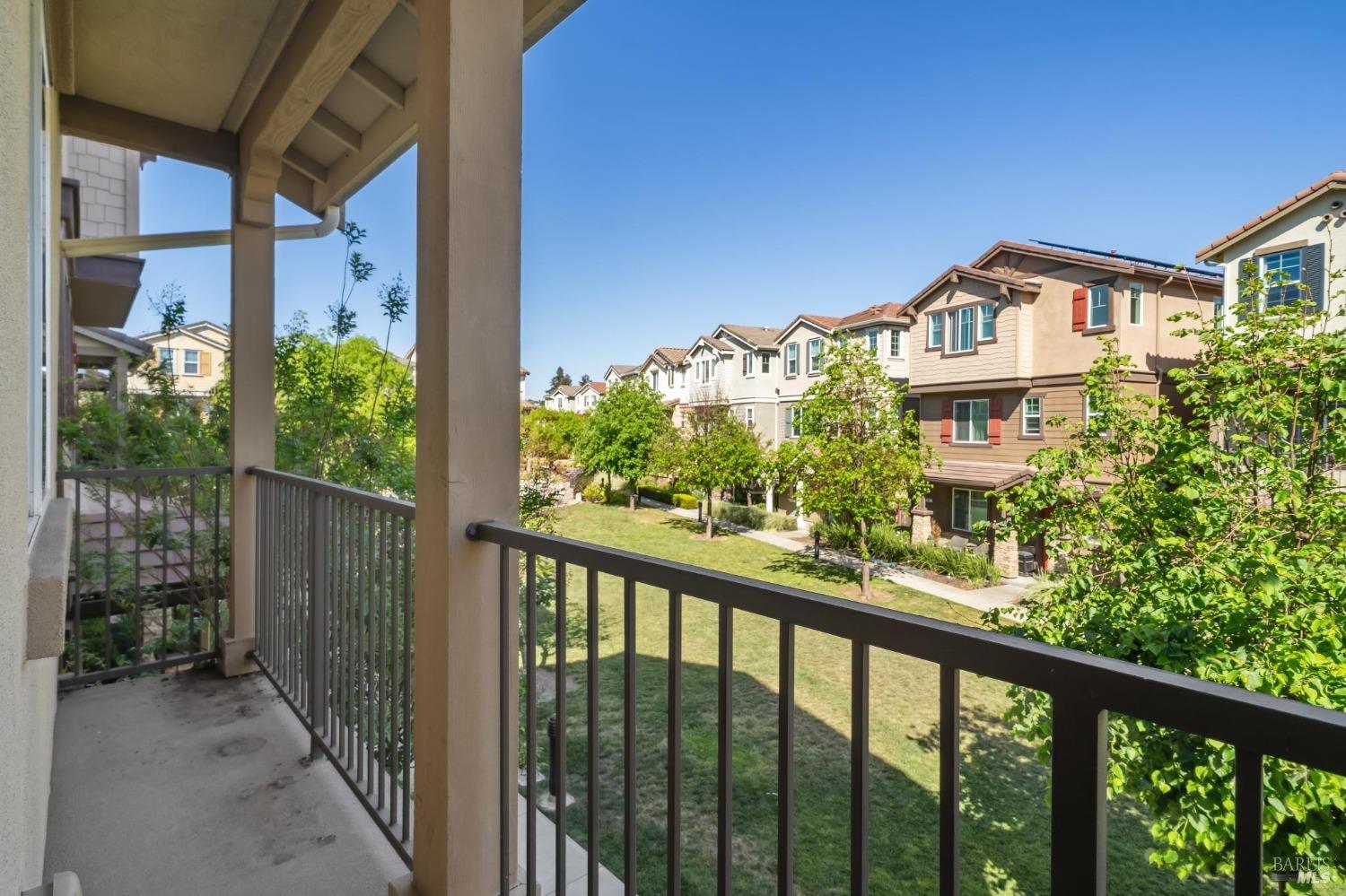 Detail Gallery Image 24 of 35 For 96 Orchard Cir, Hayward,  CA 94544 - 3 Beds | 2/1 Baths