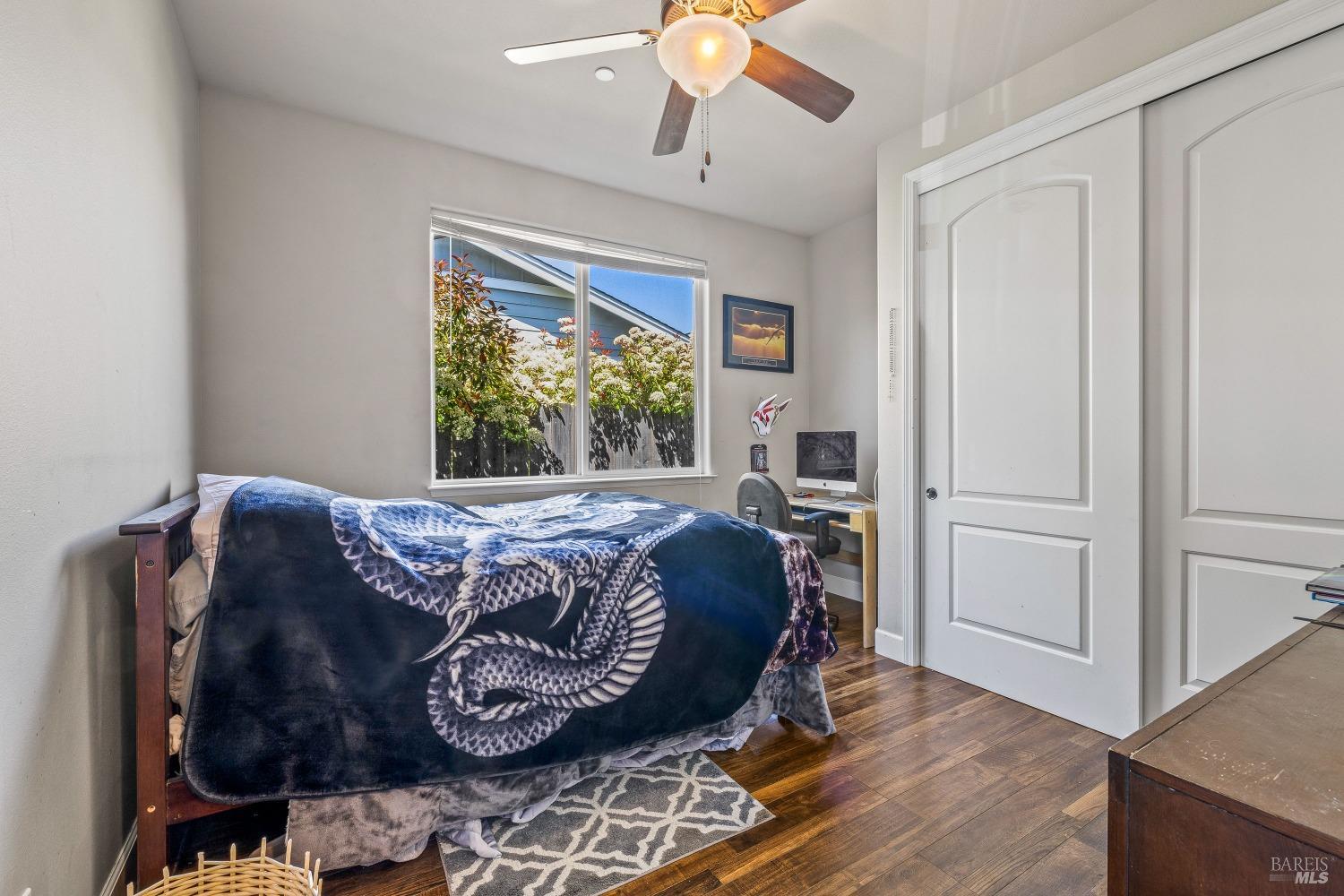 Detail Gallery Image 13 of 26 For 412 Grove St, Willits,  CA 95490 - 4 Beds | 3 Baths