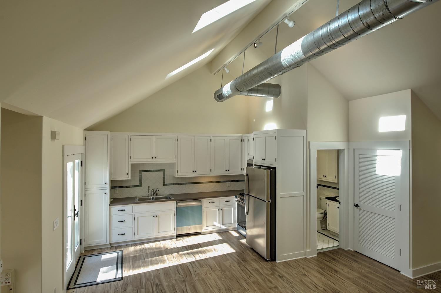 Detail Gallery Image 40 of 48 For 340 Church St, Sonoma,  CA 95476 - 4 Beds | 3/1 Baths
