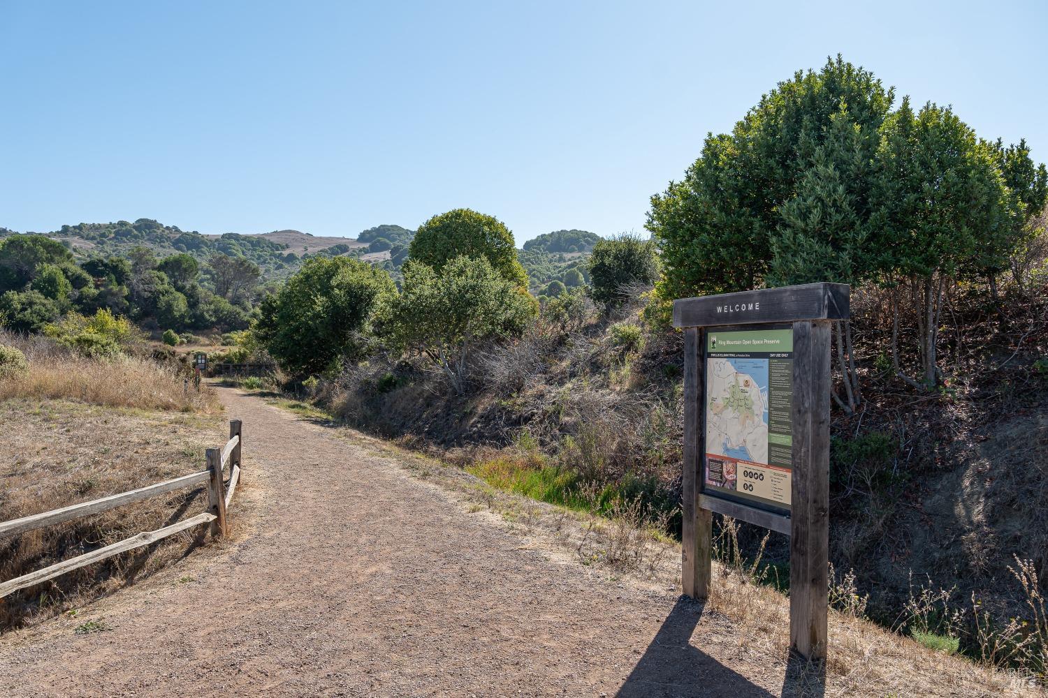Detail Gallery Image 42 of 47 For 199 Golden Hind Psge, Corte Madera,  CA 94925 - 3 Beds | 3 Baths