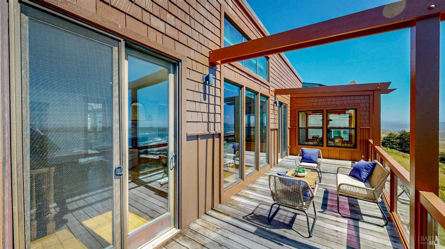 Detail Gallery Image 15 of 90 For 21 Maui Ln, Dillon Beach,  CA 94929 - 4 Beds | 2/1 Baths