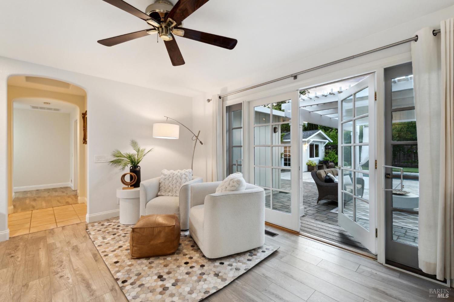 Detail Gallery Image 6 of 61 For 249 Los Palos St, Sonoma,  CA 95476 - 3 Beds | 3 Baths