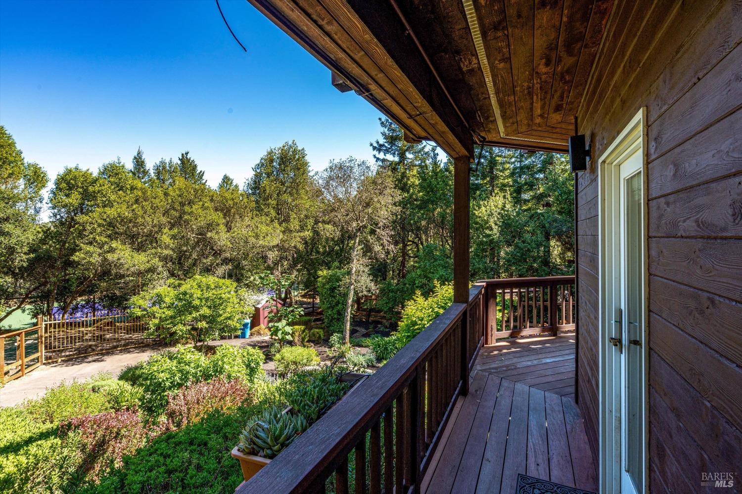 Detail Gallery Image 38 of 46 For 17389 Gehricke Rd, Sonoma,  CA 95476 - 4 Beds | 3/1 Baths
