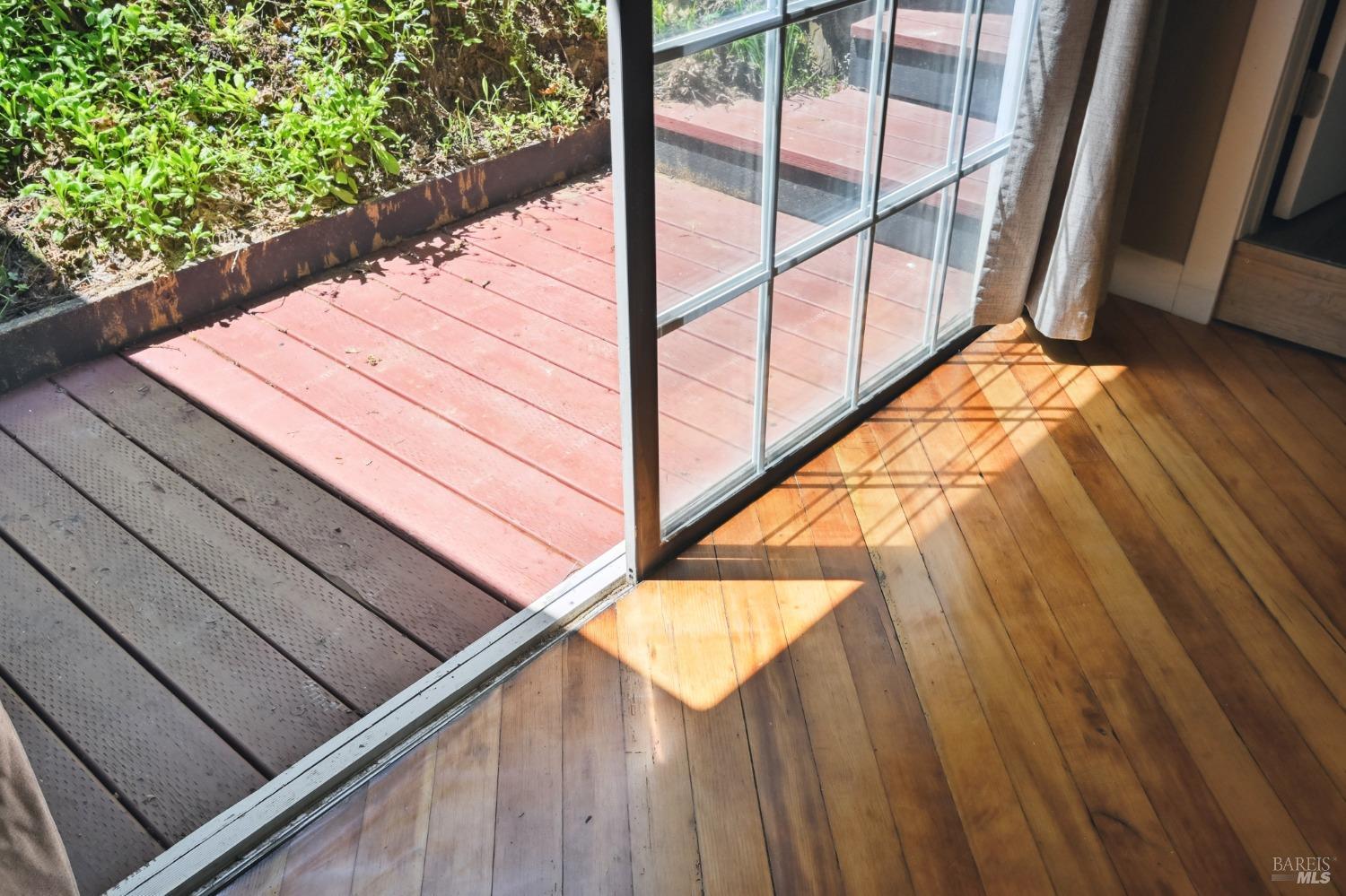 Detail Gallery Image 9 of 51 For 21713 Starrett Hill Dr, Monte Rio,  CA 95462 - 2 Beds | 2 Baths