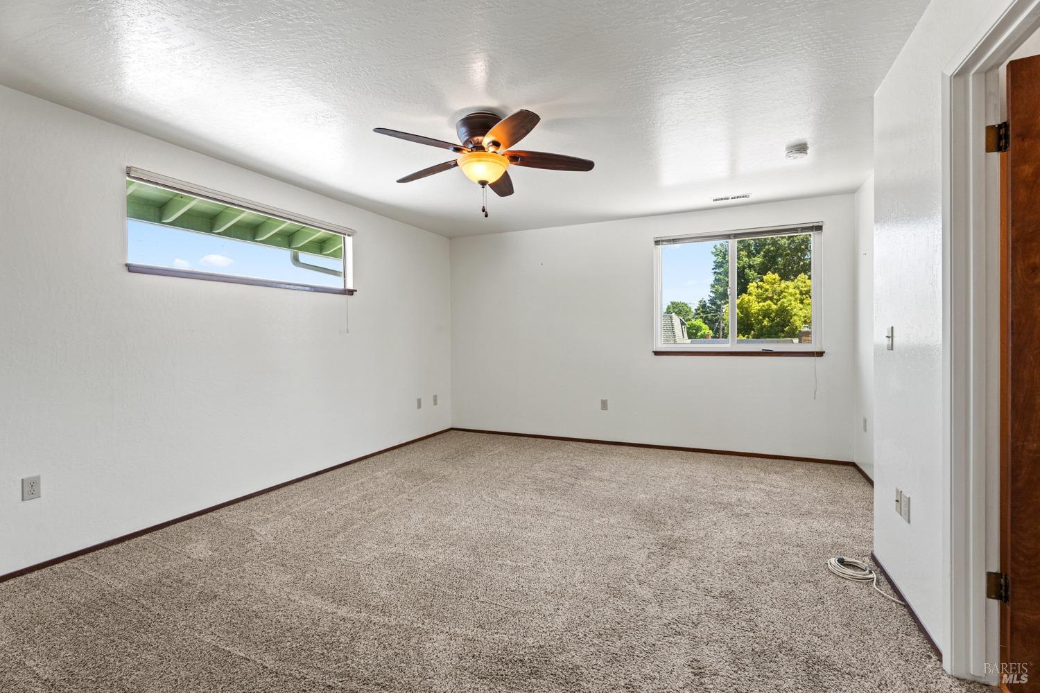 Detail Gallery Image 17 of 27 For 1344 Laurel Ave, Ukiah,  CA 95482 - 3 Beds | 2/1 Baths