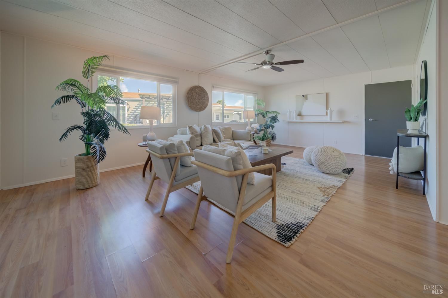 Detail Gallery Image 8 of 29 For 6468 Washington St 122, Yountville,  CA 94599 - 2 Beds | 2 Baths